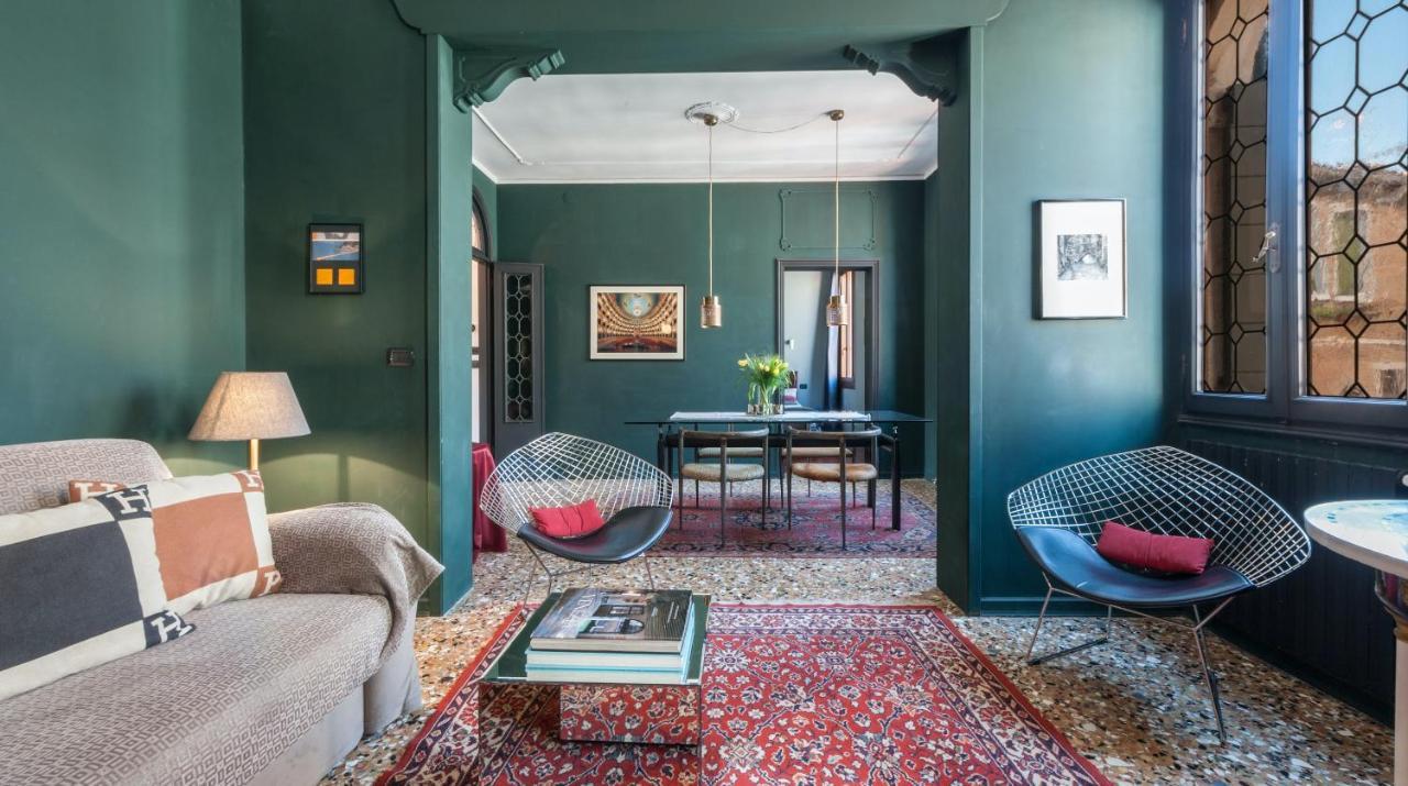 Stylish Renovated Apartment In The Heart Of The City Venedig Eksteriør billede